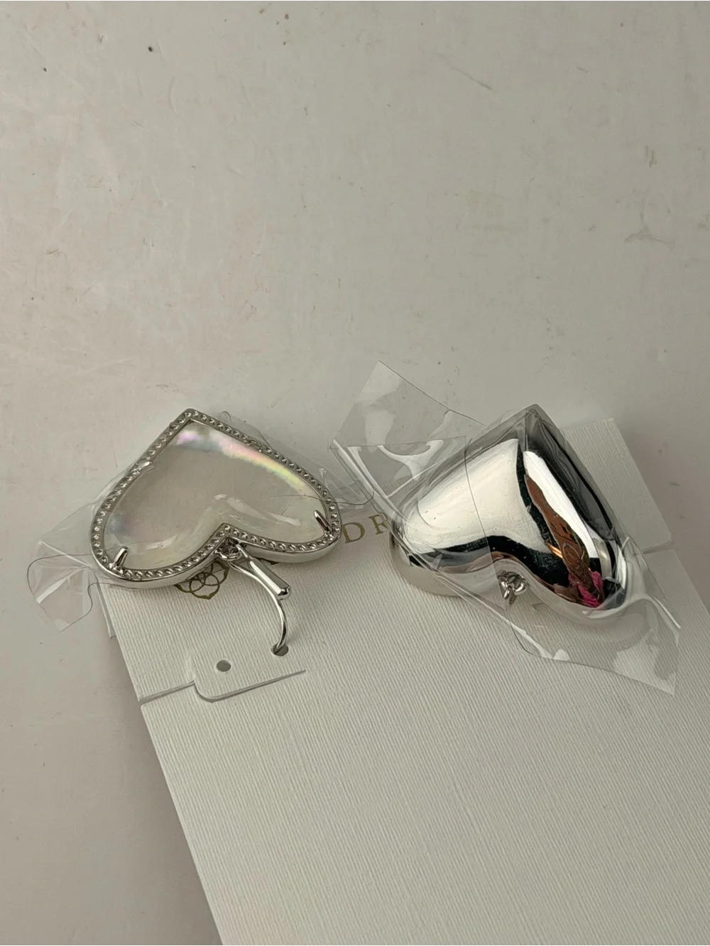 Kendra Scott not free